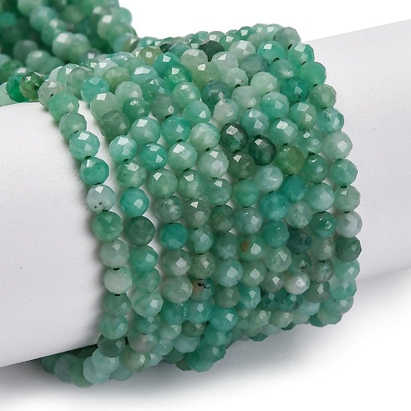 Brins de perles d'émeraude naturelle, rondes facettées, Garde 3A, 3mm — Perles à bijoux