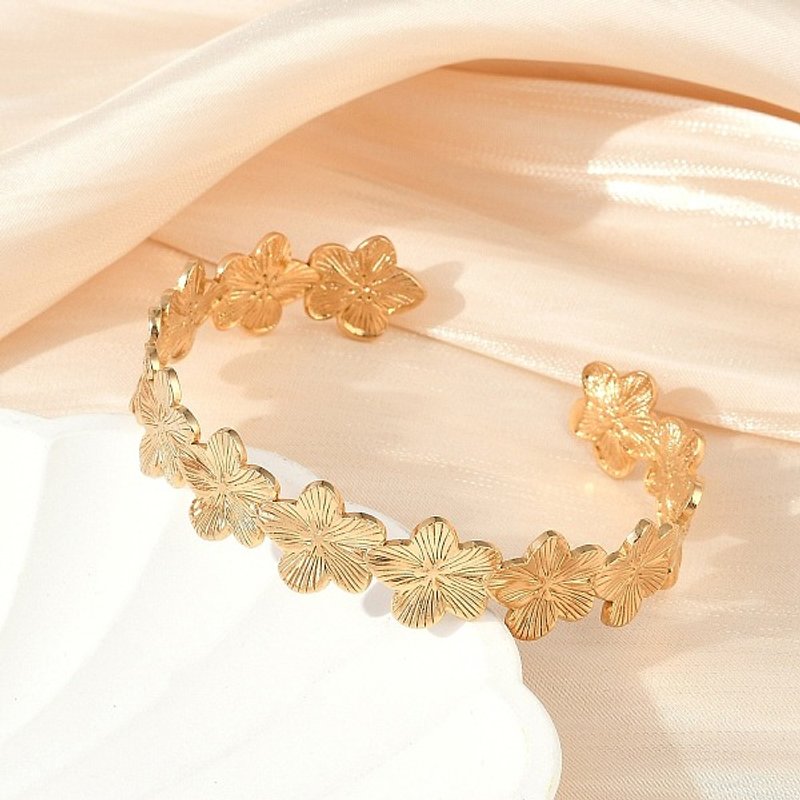 304 Stainless Steel Flower Open Cuff Bracelet for Women — Bracelet Women