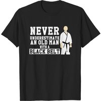 T-shirt pour hommes Never Underestimate Old Man ceinture noire arts martiaux — T-shirts pour hommes