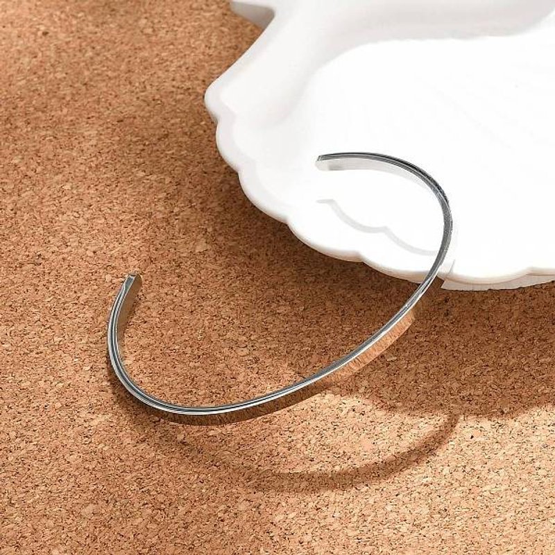 Bracelets Cuff en Acier Inoxydable 304 pour Femmes, Design Minimaliste Ouvert — Bracelet Femme