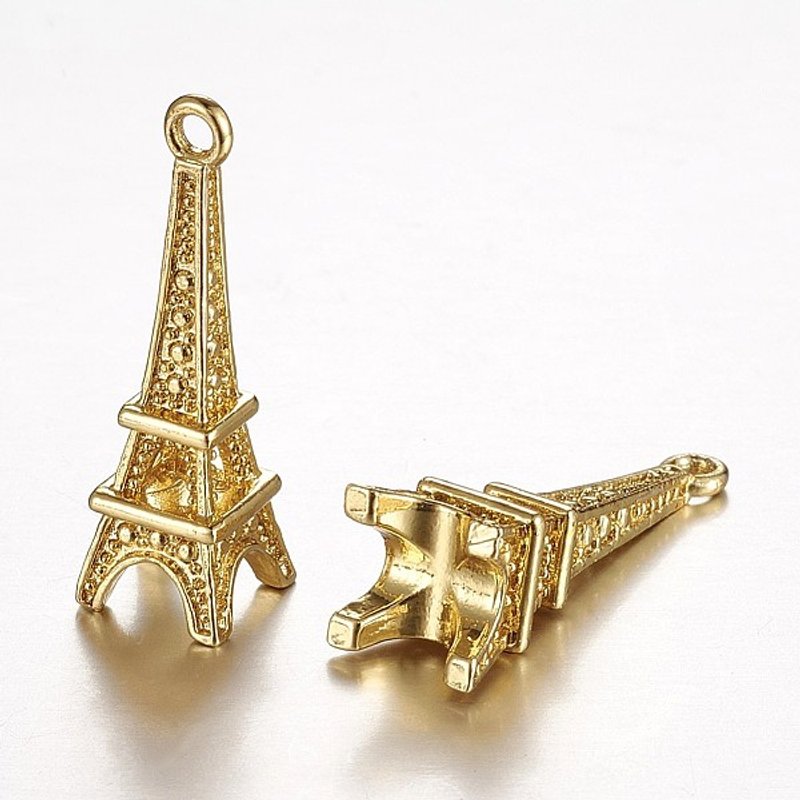 Pendentif en laiton Tour Eiffel, plaqué or 24K, sans plomb — Breloques et pendentifs