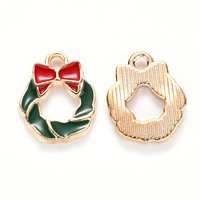 Charm en Émail en Alliage - Couronne de Noël avec Nœud — Breloques et pendentifs