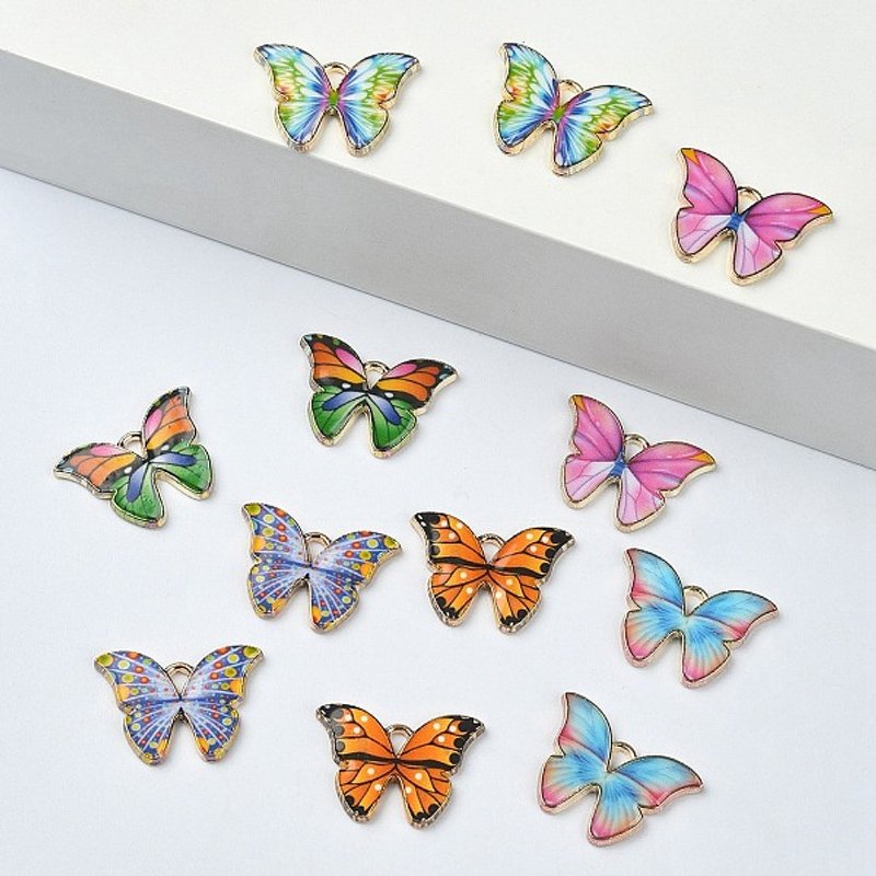 Charms Papillon en Ton Or Clair - 12 Pcs Couleurs Mixtes — Breloques et pendentifs