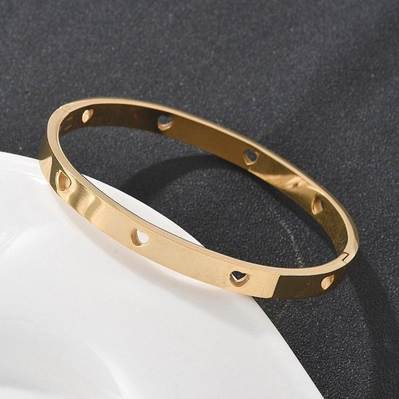 Hollow Heart 304 Stainless Steel Bangles for Women, 18K Gold Plated — Bracelet Women