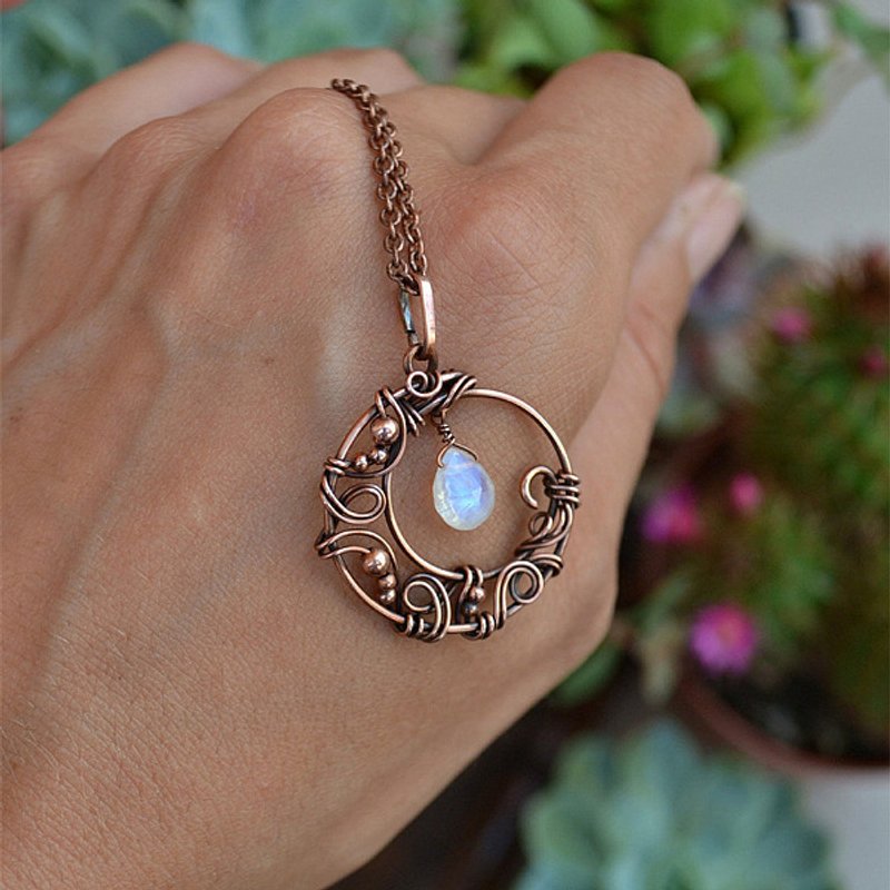 Collier Pendentif Lune En Fil de Cuivre Avec Pierre de Lune Synthétique — Collier pendentif