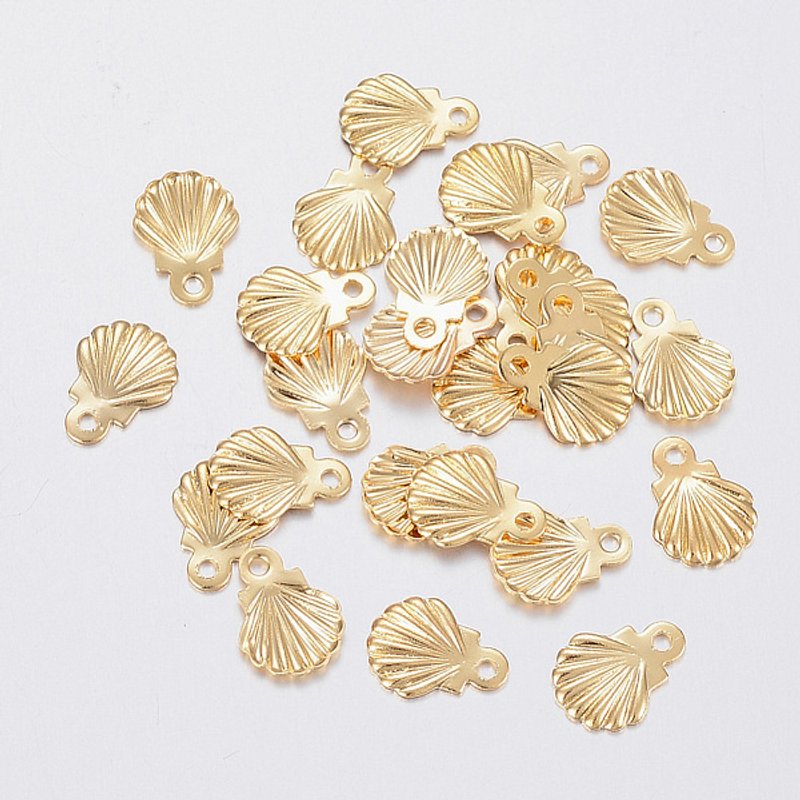 304 Stainless Steel Shell Charm with 18k Gold Plating — Charms & Pendants