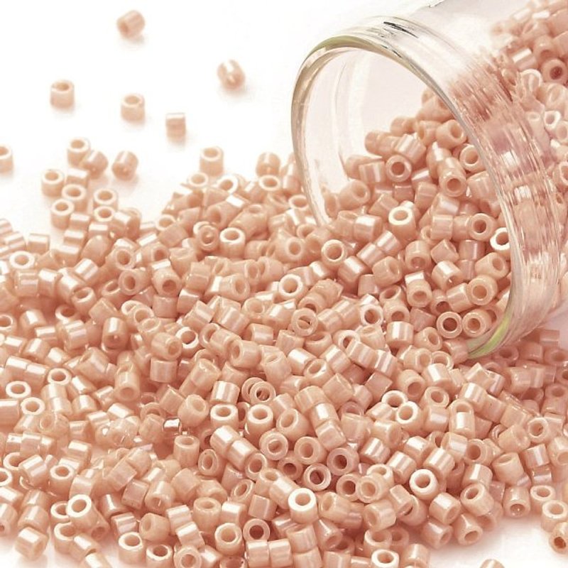 Perles de Semence Cylindriques Brunes, Couleurs Opaques, 888pcs — Perles à bijoux