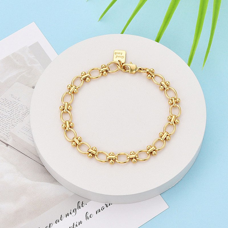 Bracelet en Chaîne Ovale en Laiton pour Femmes avec Tampon de Chance — Bracelet Femme