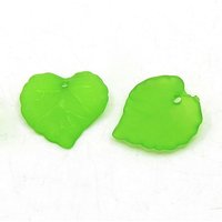 Pendants en acrylique vert givré en forme de feuille, 16 mm de long — Breloques et pendentifs