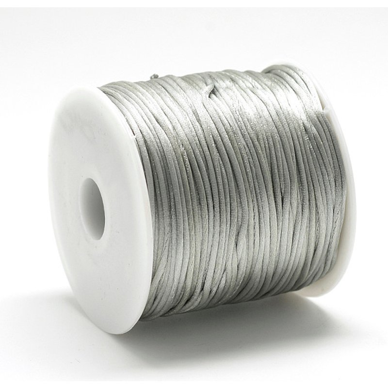 Corde satin Rattail en nylon, gris clair, 1mm, 76,55 verges — Chaînes, fils et cordons