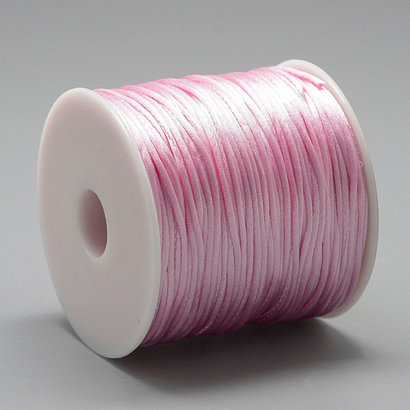 Corde satin Rattail en nylon, rose perle, 1mm, 76.55 verges