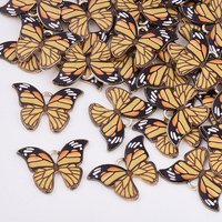 Pendentif en alliage imprimé avec émail, papillon en or léger — Breloques et pendentifs