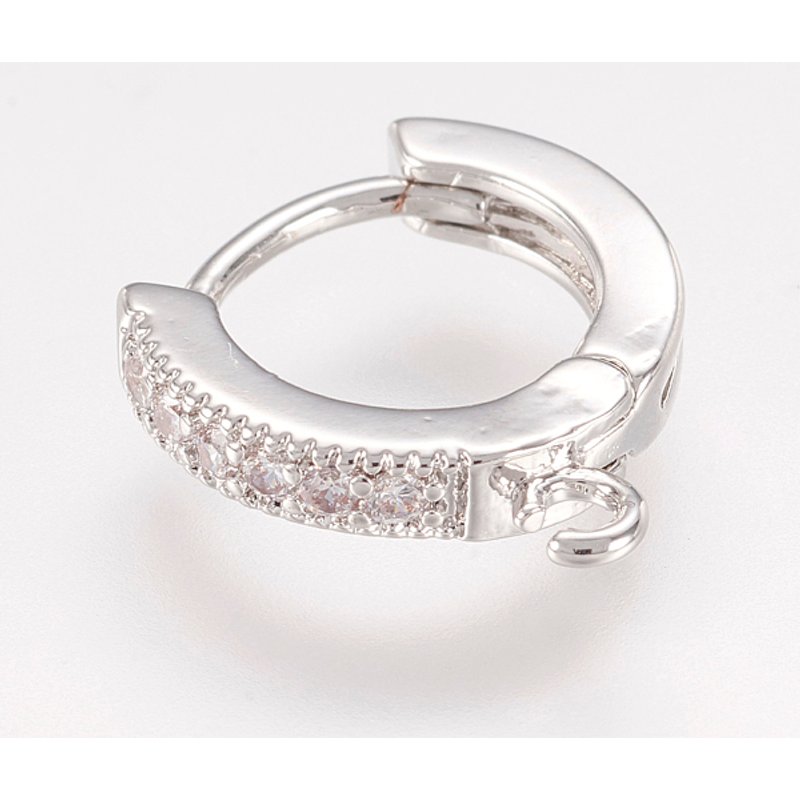 Trouvailles de Boucles d'Oreilles Huggie en Laiton avec Plaquage Platine et Zirconia — Accessoires pour bijoux