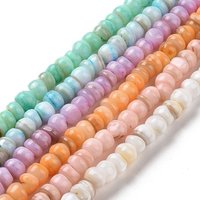 Brins de perles en coquillage d'eau douce cultivées naturelles, teintes, couleurs mélangées — Perles à bijoux