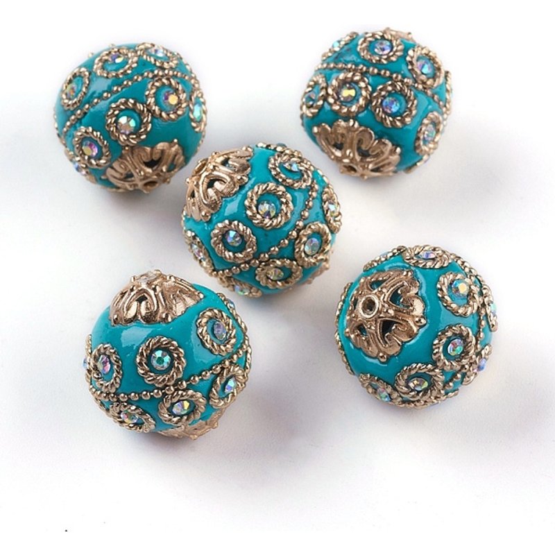 Perles faites à la main d'Indonésie avec accessoires en métal, turquoise foncé — Perles à bijoux