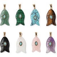 Charms de Poisson en Gemmes Naturelles et Synthétiques avec Bails en Laiton — Breloques et pendentifs