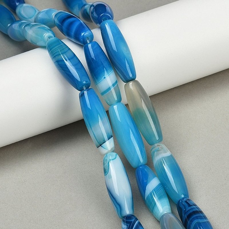 Brins de perles d'agate rayée naturelle teinte, bleue, 30x10mm — Perles à bijoux