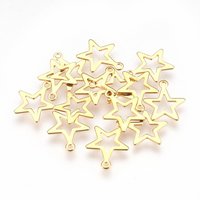 Pendentif Étoile en Acier Inoxydable 304 avec Plaquage en Or 18k — Breloques et pendentifs