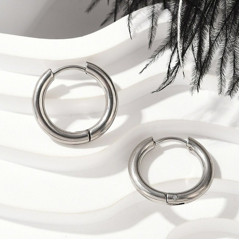 Boucles d'oreilles Huggie en acier inoxydable 202, hypoallergéniques, 16x2.5mm — Boucles d'oreilles créoles