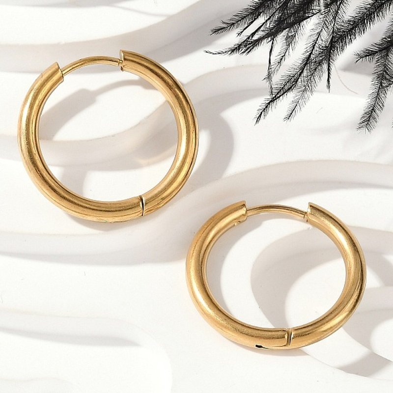 Boucles d'oreilles Huggie en acier inoxydable 202 avec épingle en acier chirurgical — Boucles d'oreilles créoles