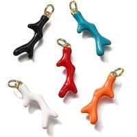 Charm en Émail en Laiton avec Anneau, Plaqué Or 18K — Breloques et pendentifs