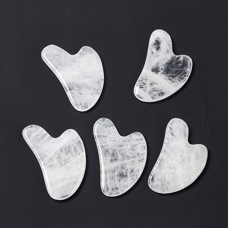 Planche Gua Sha en Quartz Naturel - Outil de Massage en Forme de Cœur — Masseurs du visage et des yeux