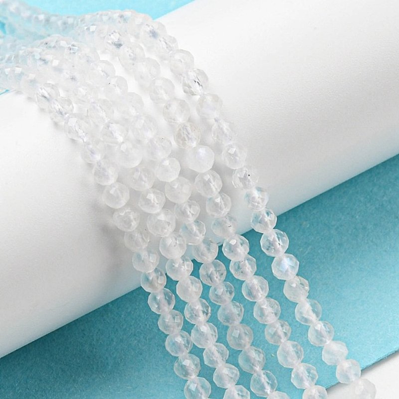 Fil de perles en pierre de lune arc-en-ciel naturelle, qualité AAA, ronde facettée — Perles à bijoux