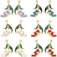 12 Pcs Charms & Pendentifs Fleurs en Couleurs Mélangées, Alliage Émaillé — Breloques et pendentifs