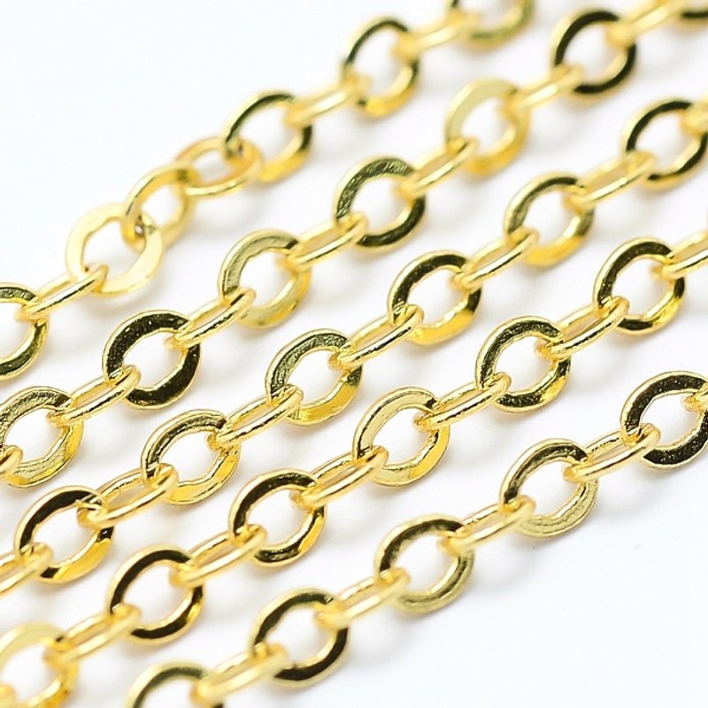 Chaînes en laiton, soudées, ovales plates, plaquées or 18K — Chaînes, fils et cordons
