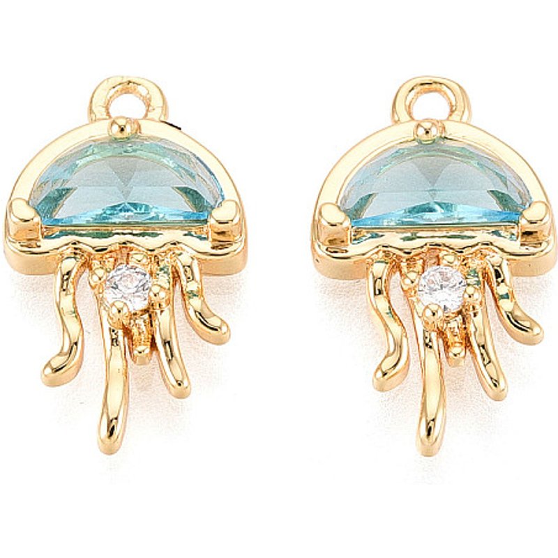 Pendentif Méduse en Zircon Cubique Pave en Laiton, Plaqué Or 18K — Breloques et pendentifs