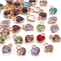 Charms en Verre en Forme de Cœur avec Trouvailles en Laiton Doré — Breloques et pendentifs