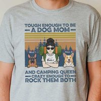 T-shirt Personnalisé pour Hommes : Dog Mom et Camping Queen — T-shirts pour hommes