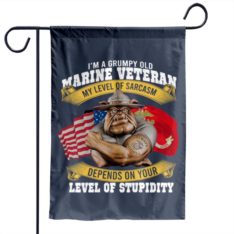 Drapeau de Jardin Je Suis un Vétéran Marin Grincheux — Drapeaux décoratifs