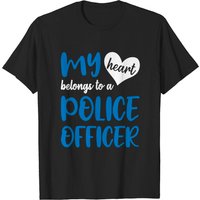 Mon cœur appartient à un policier T-shirt pour hommes