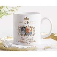 Mug du Jubilé de Platine de la Reine Elizabeth 1952-2022