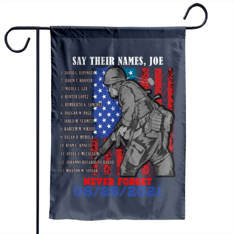 Say Their Names Joe Names Of Fallen 13 Soldiers Garden Flags — Drapeaux décoratifs