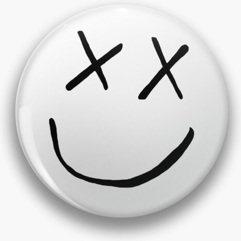 Louis Tomlinson Smiley Face Logo Pin — Accessoires de mode