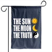 "the Sun The Moon The Truth" Garden Flag Design Made Garden Flags — Drapeaux décoratifs