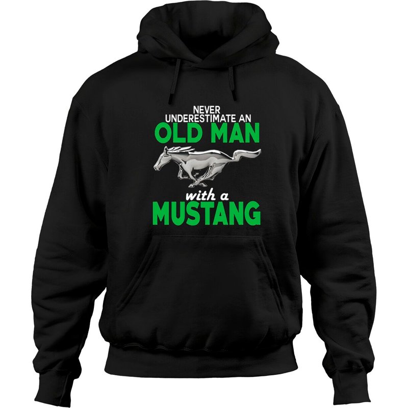 Old Man With A Mustang Shirt Hoodies — Sweats à capuche pour hommes