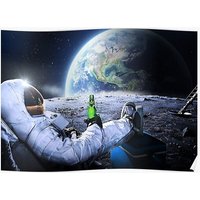 Astronaut On The Moon With Beer Hq — Affiches et impressions