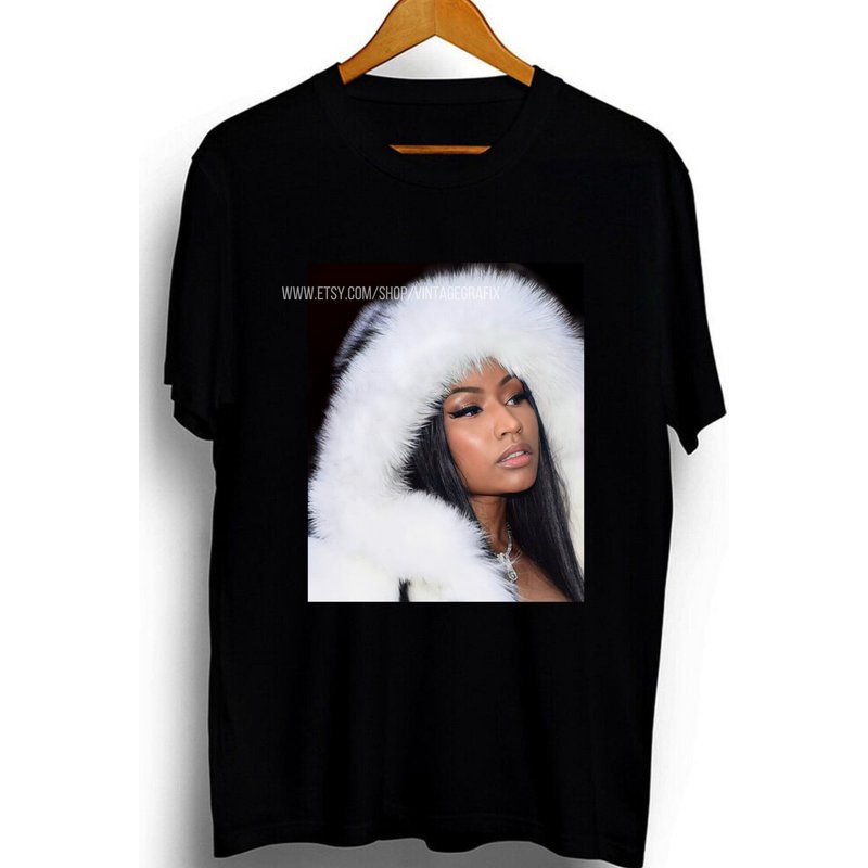 Nicki Minaj T-shirt / Pink Friday Unisex T-shirt — T-shirts pour hommes