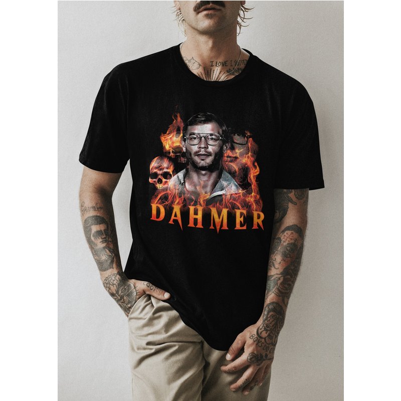 Jeffrey Dahmer T-shirt M — Mens T Shirts