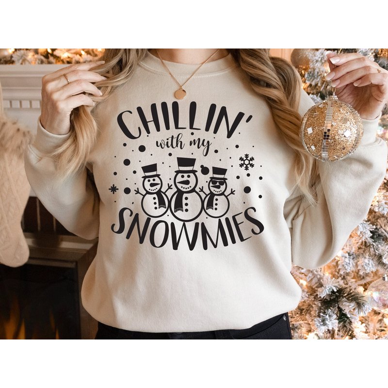 Chillin With My Snowmies Sweatshirt, Funny Christmas Sweatshirt — Sweats à capuche pour hommes