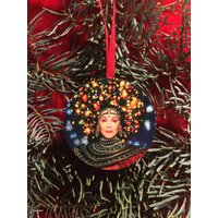 Cher Lights Christmas Tree Wooden Ornament Holiday — Ornaments