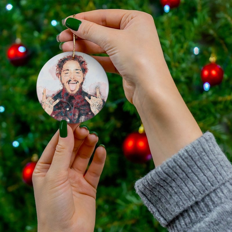 Post Malone Round Ceramic Christmas Tree Holiday Ornament — Ornements