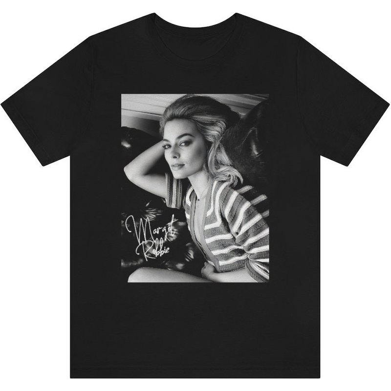 Margot Robbie T-shirt / Aesthetic Premium Unisex Crew Neck T-shirt — T-shirts pour hommes