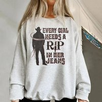 Every Girl Needs A Little Rip In Her Jeans Shirt — Sweats à capuche pour hommes