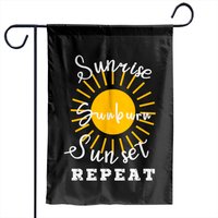 Sunrise Sunburn Sunset Repeat Garden Flags — Drapeaux décoratifs