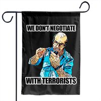 Less Grossman - Tropic Thunder - Garden Flags — Drapeaux décoratifs