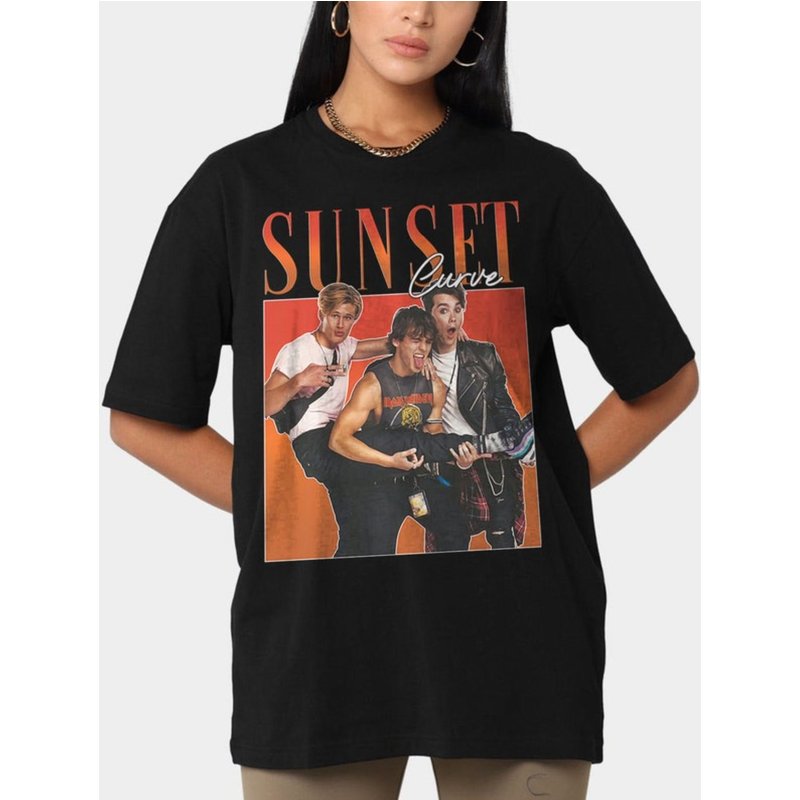 Vintage Sunset Curve, Julie And The Phantom T-shirt